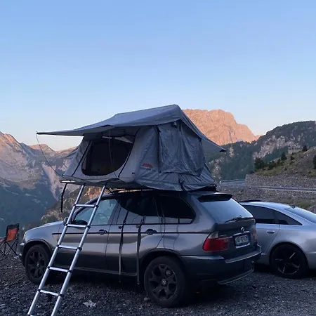 Alb Car Campsite Grile